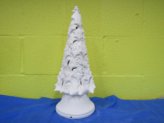 Tree - Holly, Narrow, Base, 2pc