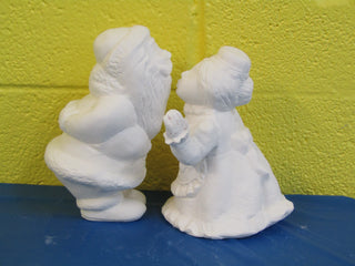 Santa - Mr & Mrs, Kissing, 2pc