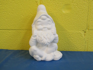 Gnome - Sitting