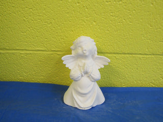 Angel - Angelina, Praying, Kneeling